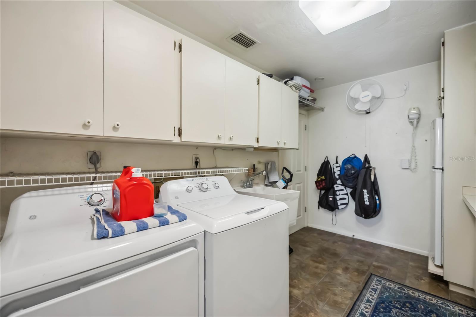 VENICE GARDENS SEC 2 - Residential