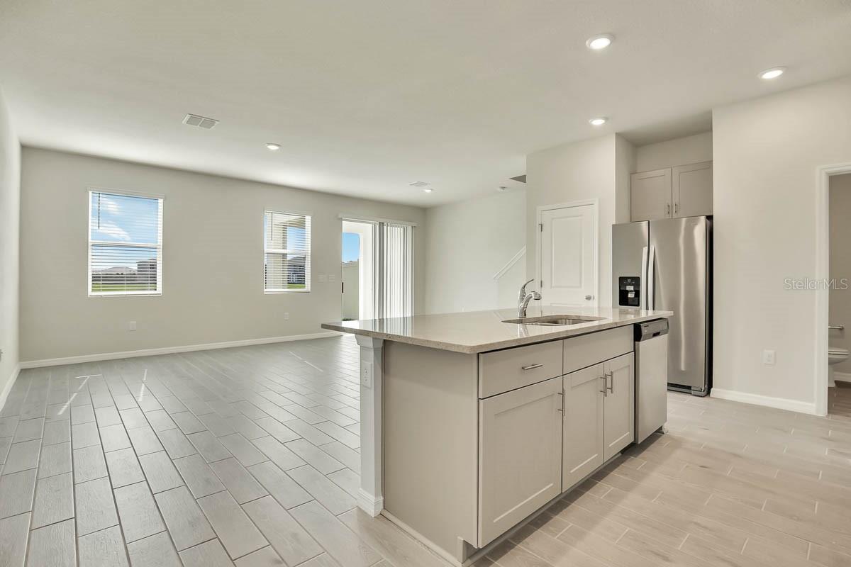 1758 WOODLEAF HAMMOCK COURT