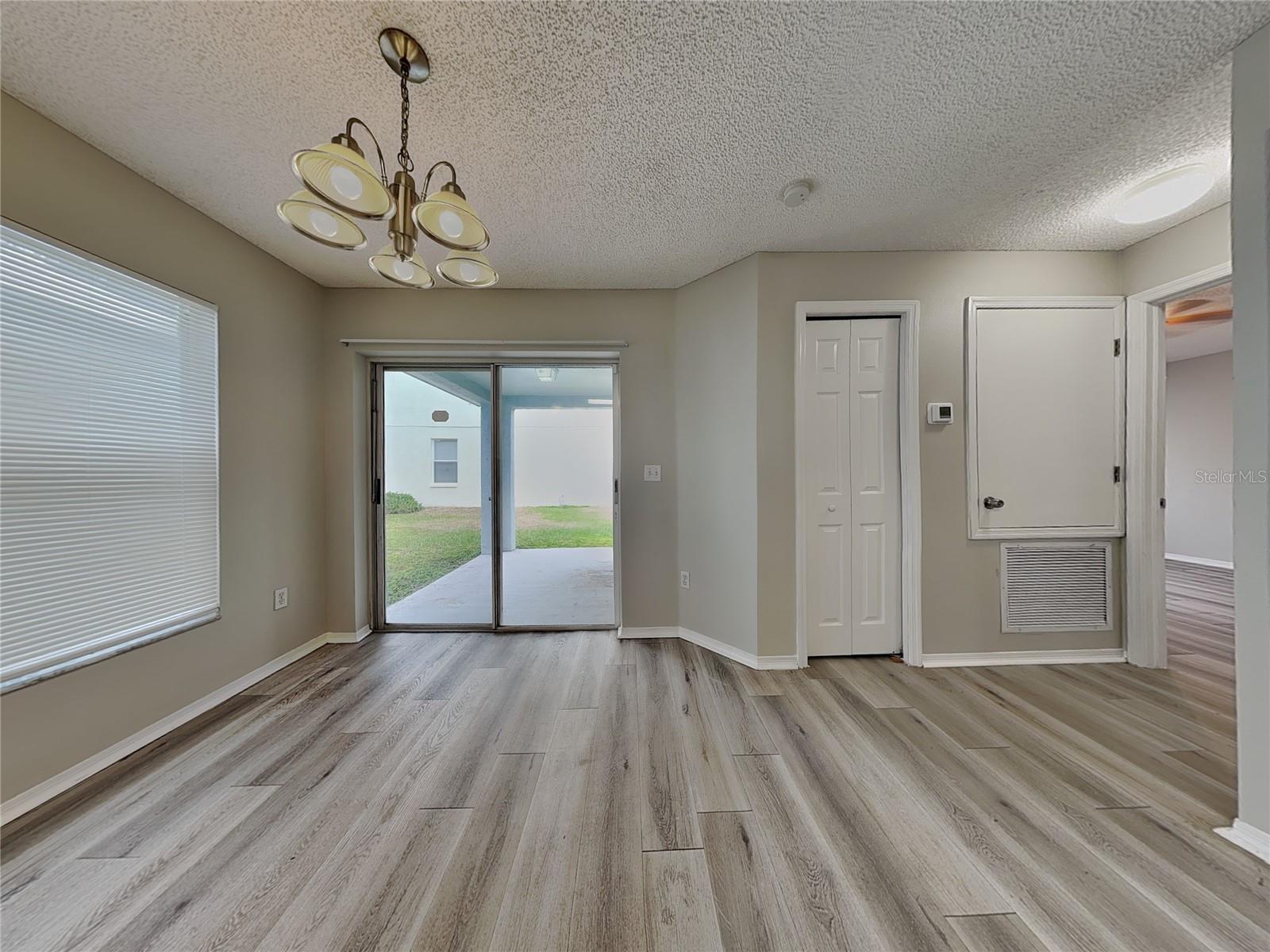 BRIDGEFORD OAKS PH 1 - Residential Lease