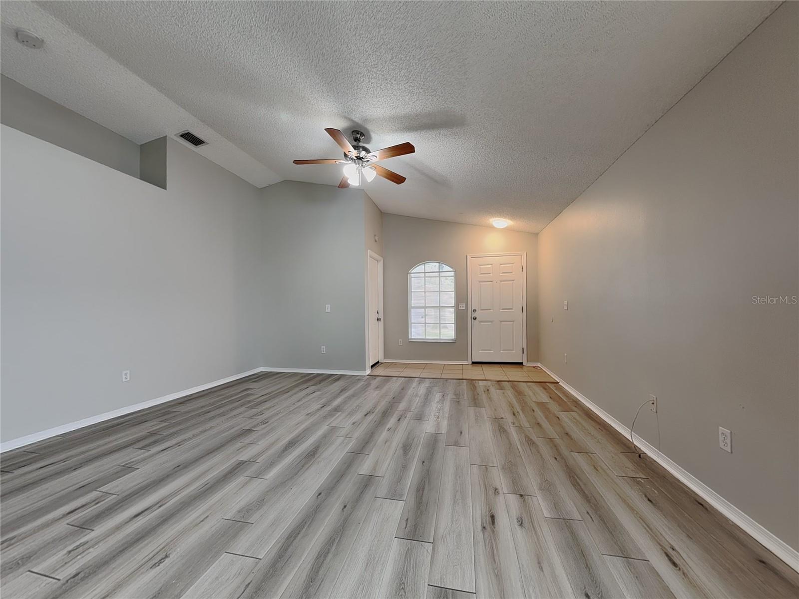 BRIDGEFORD OAKS PH 1 - Residential Lease