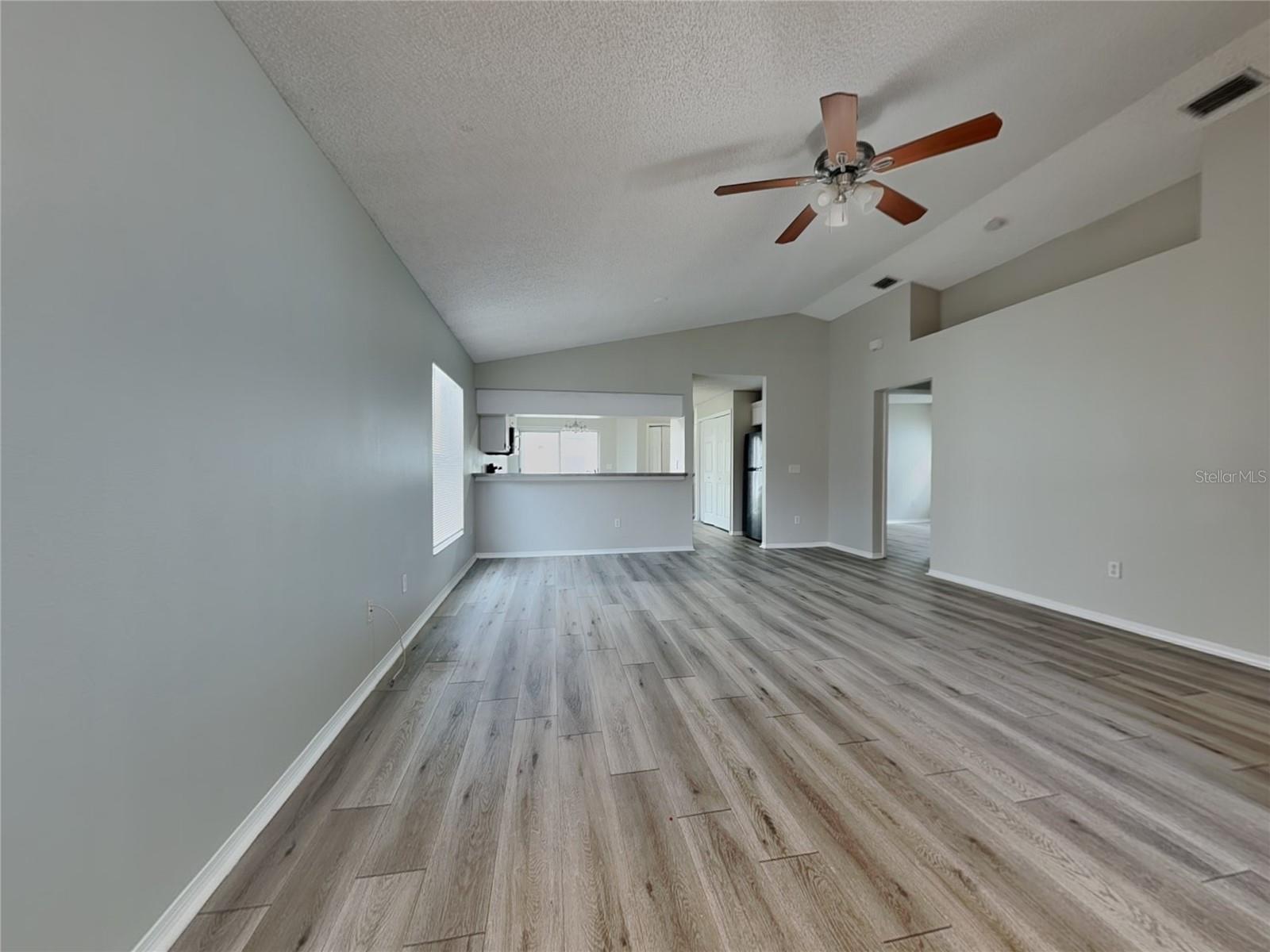 BRIDGEFORD OAKS PH 1 - Residential Lease