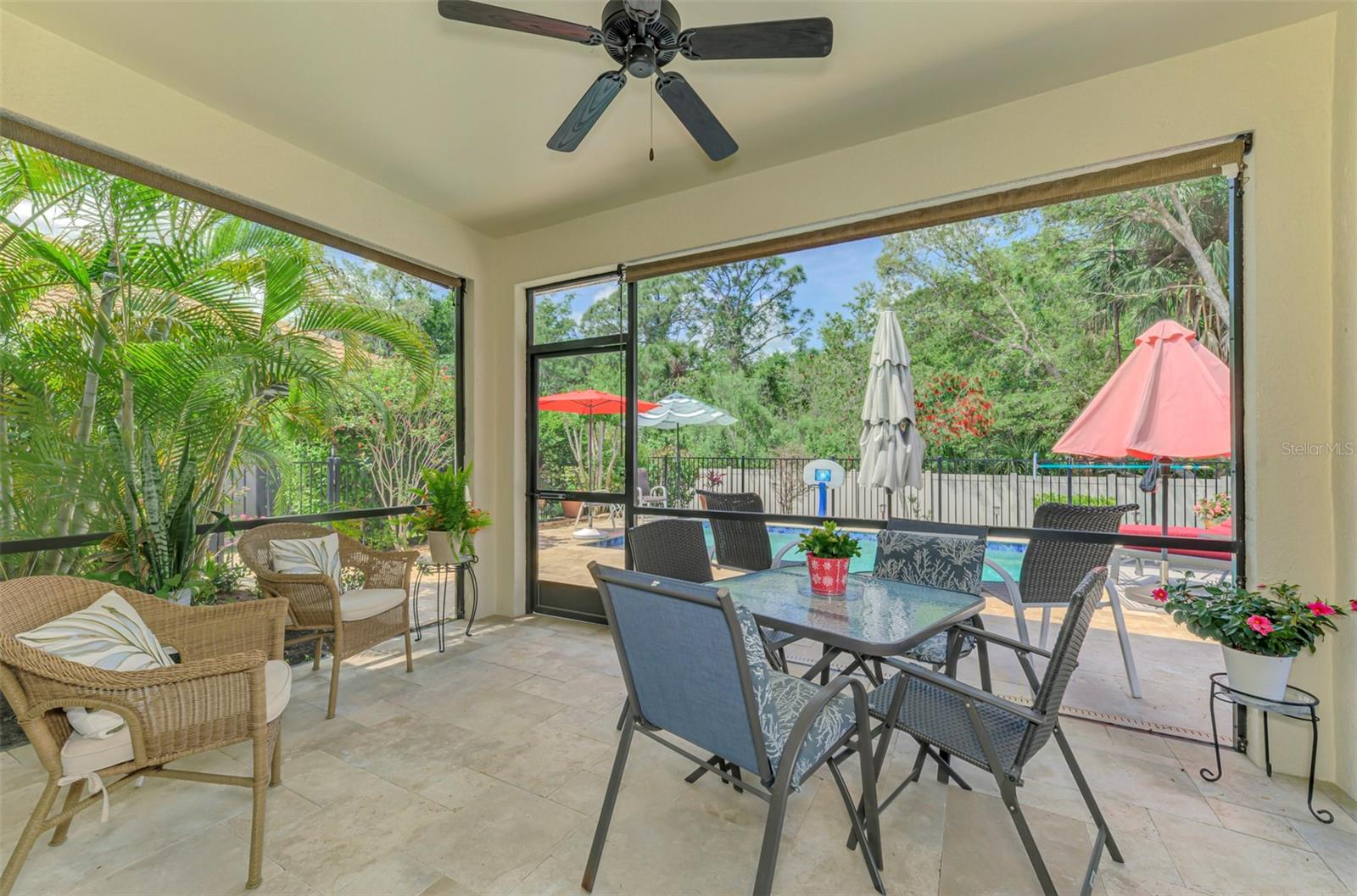 CARIBBEAN VILLAGE - Residential