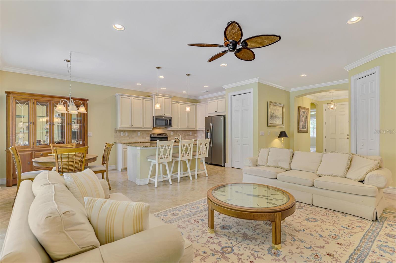 CARIBBEAN VILLAGE - Residential