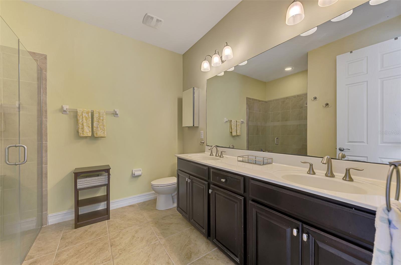 CARIBBEAN VILLAGE - Residential