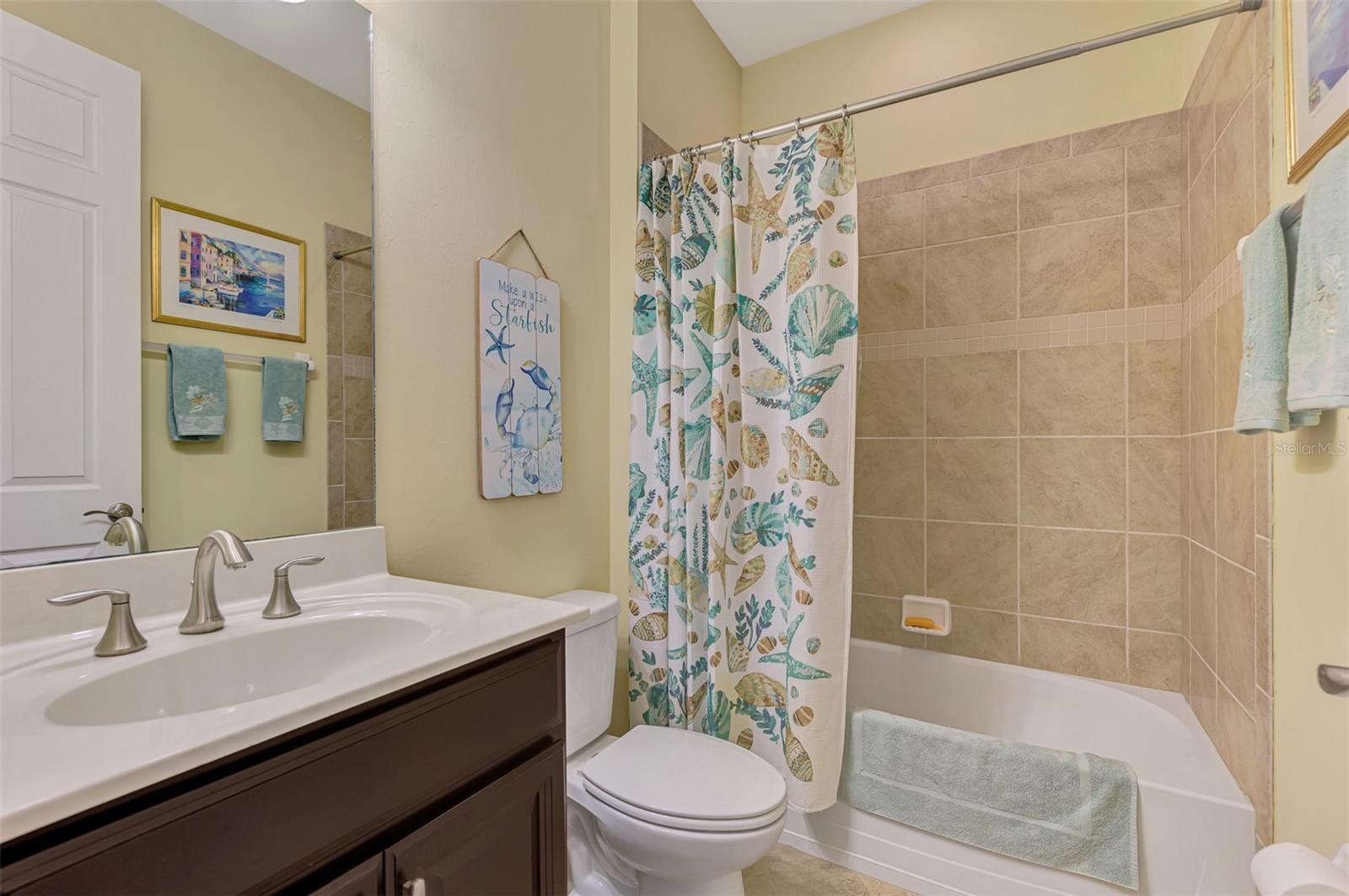 CARIBBEAN VILLAGE - Residential