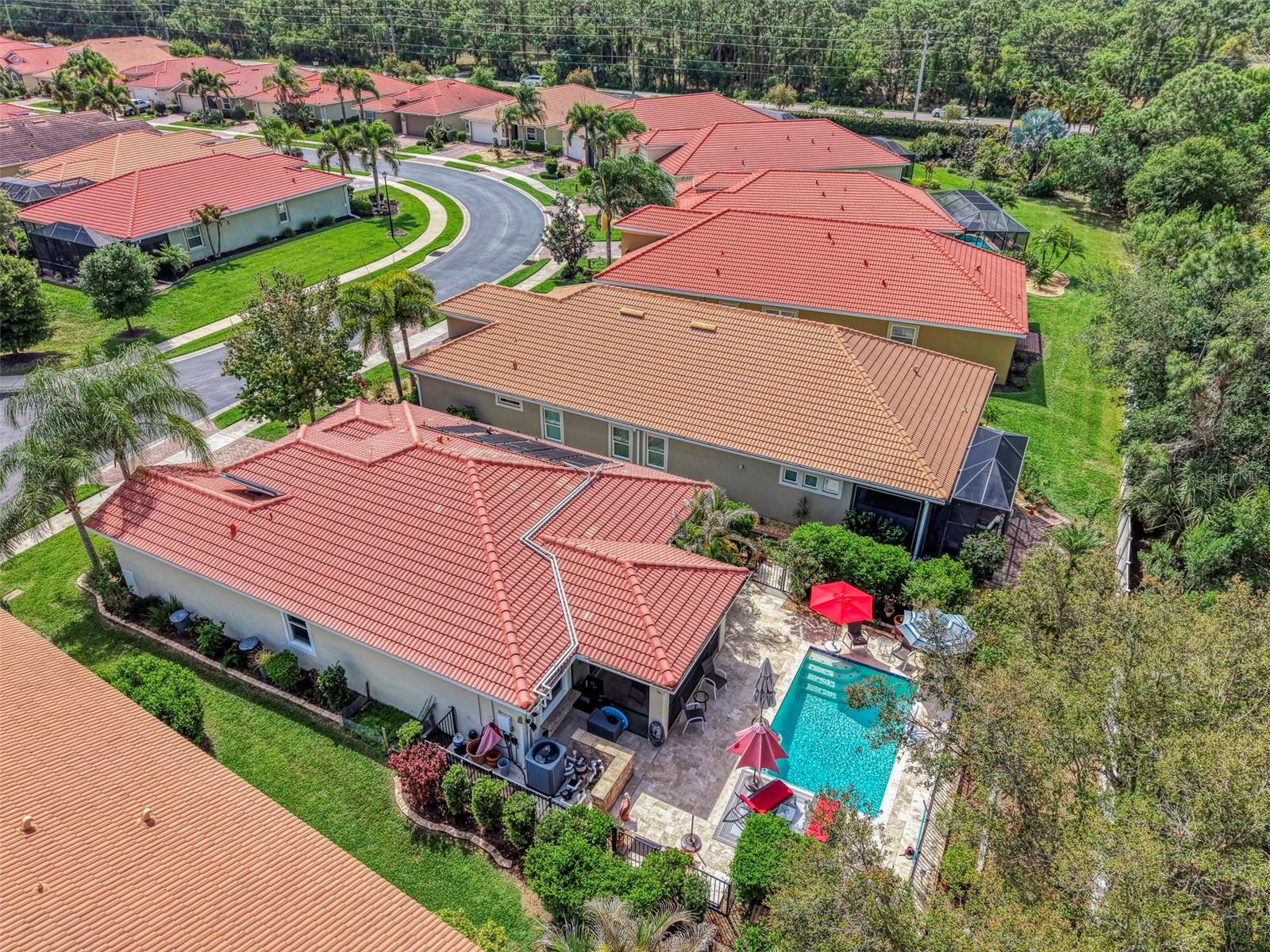 CARIBBEAN VILLAGE - Residential