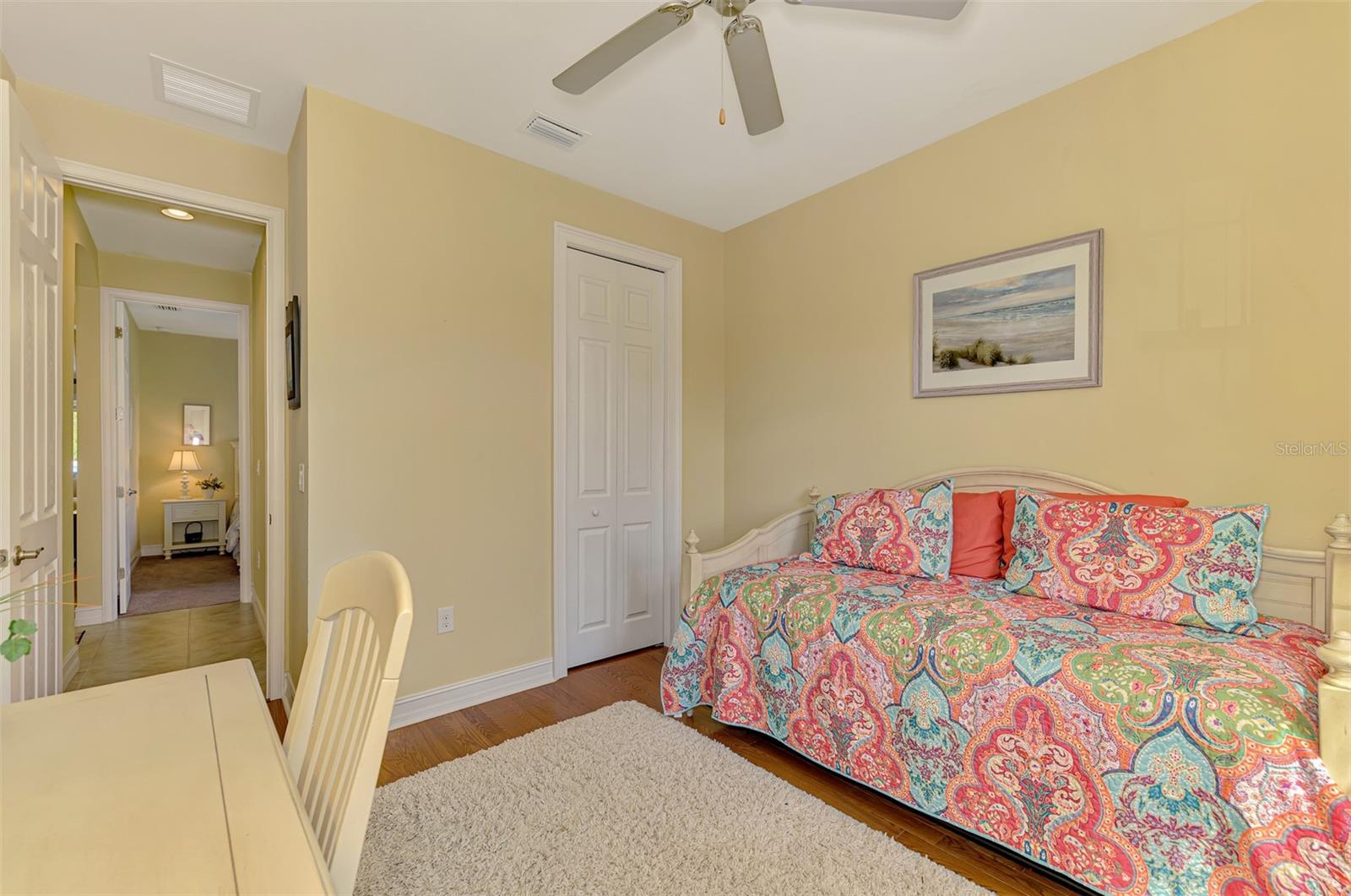 CARIBBEAN VILLAGE - Residential