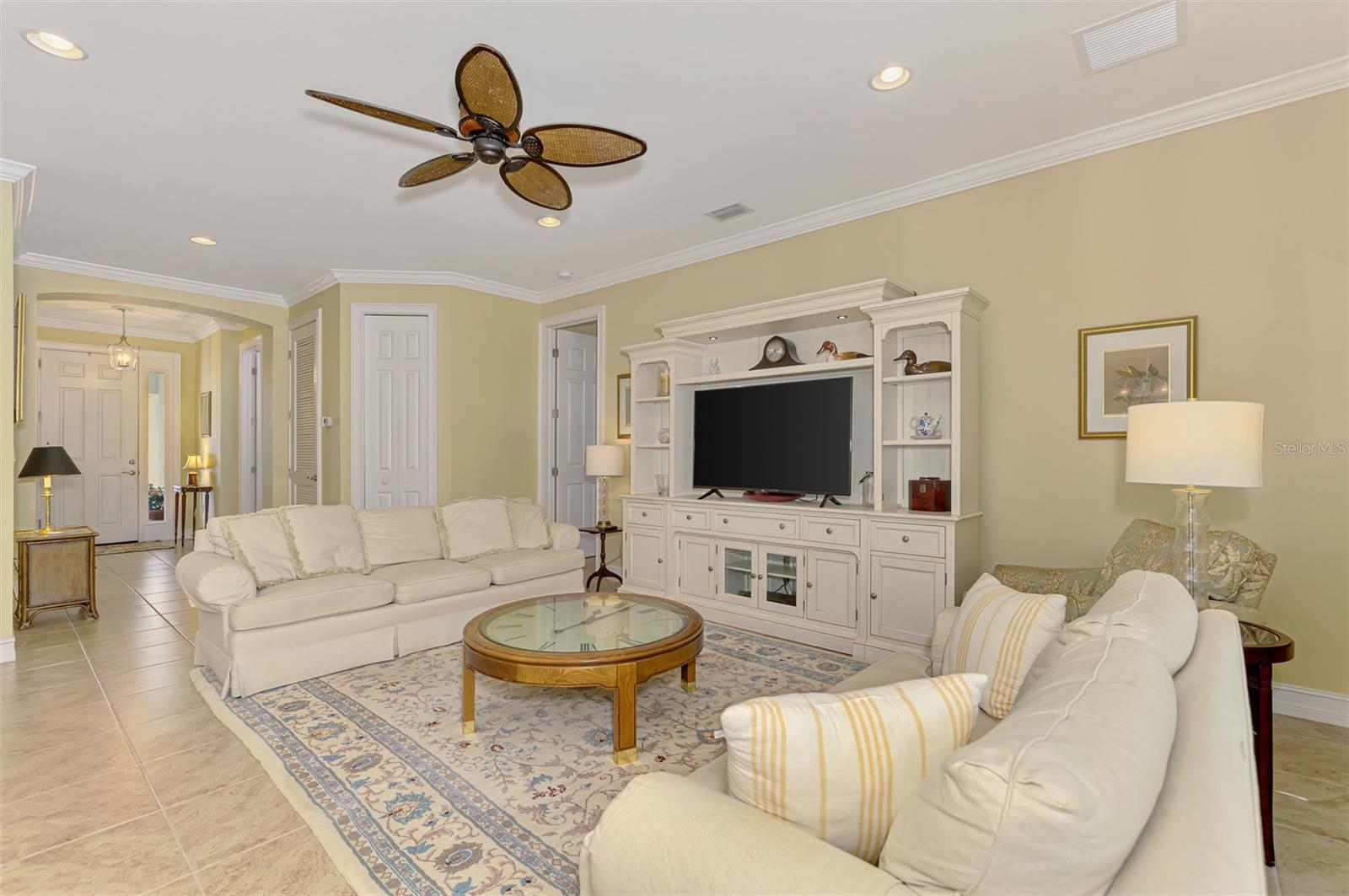 CARIBBEAN VILLAGE - Residential