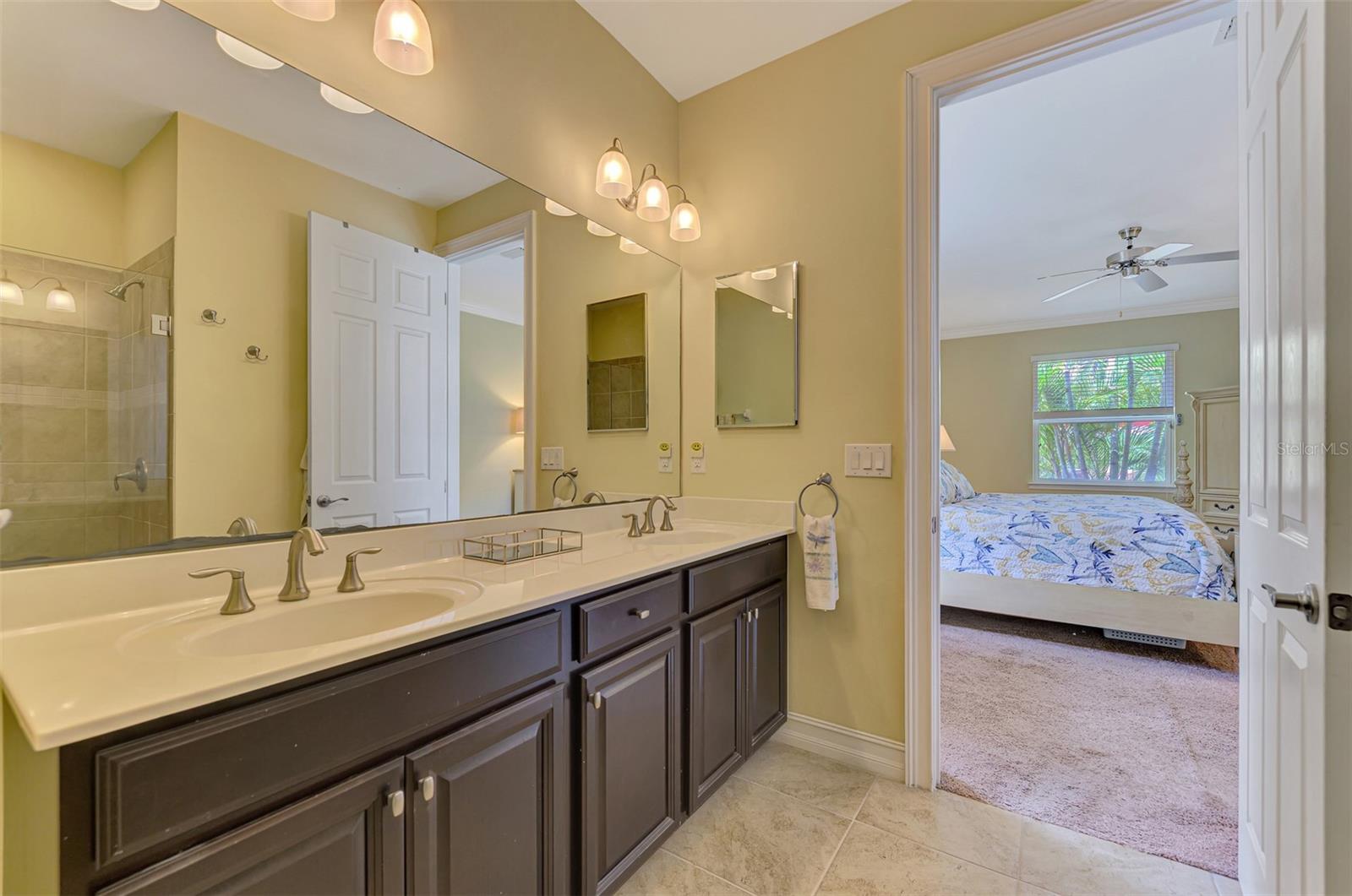 CARIBBEAN VILLAGE - Residential