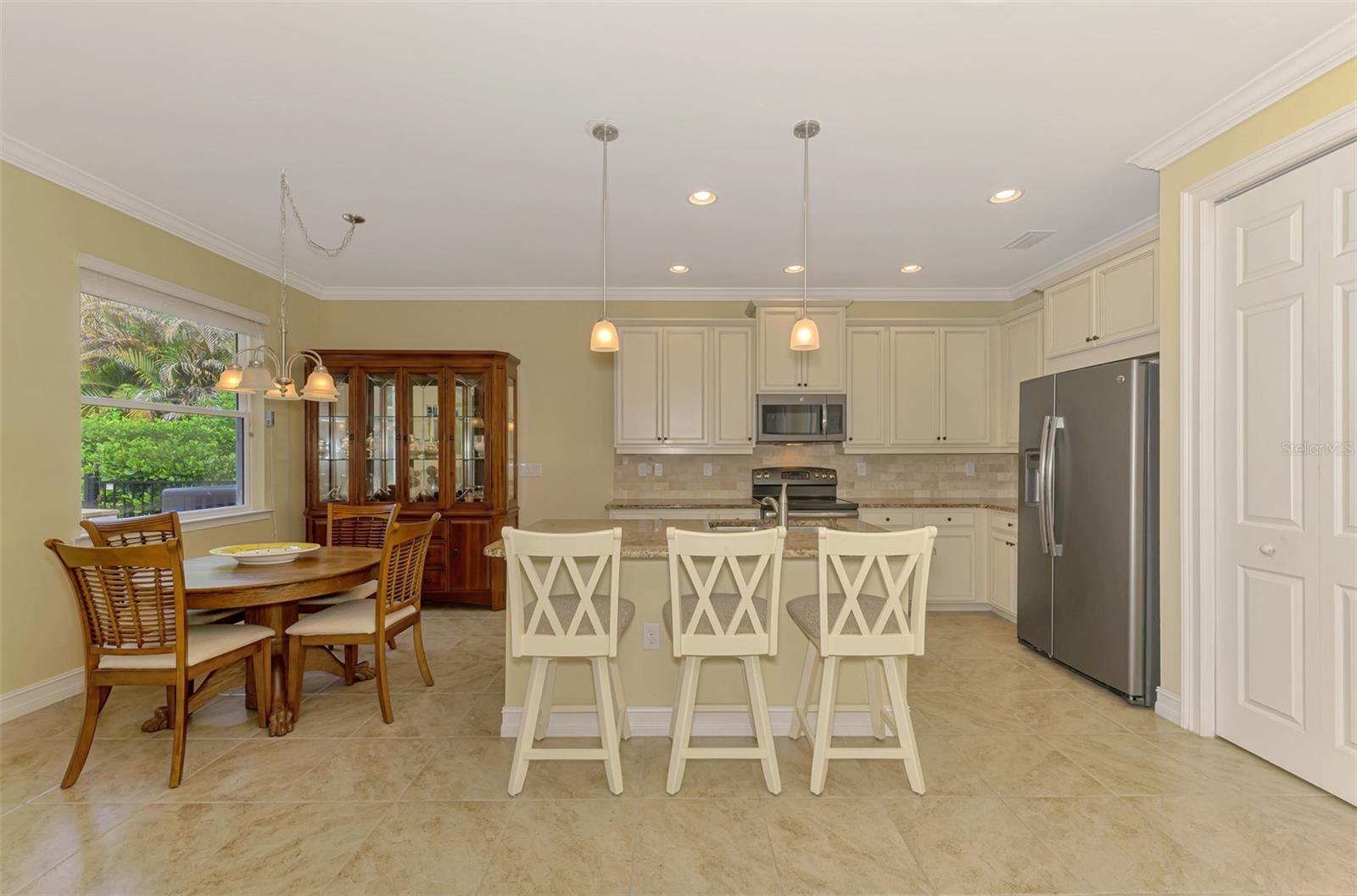 CARIBBEAN VILLAGE - Residential