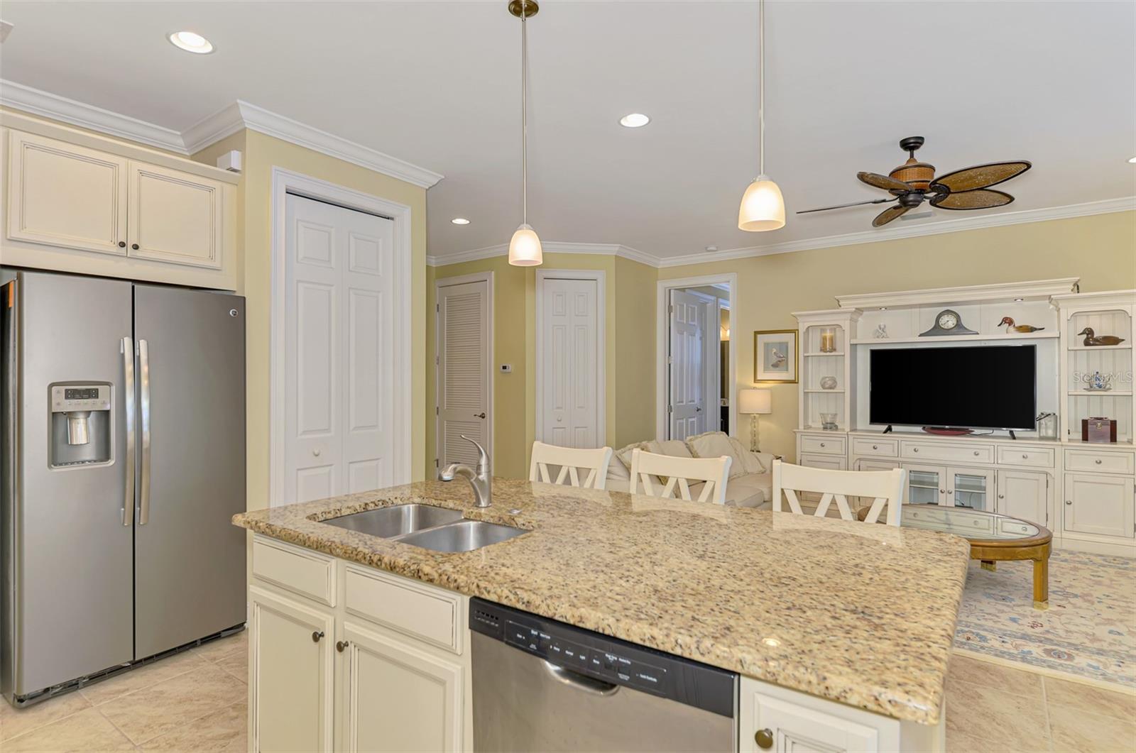 CARIBBEAN VILLAGE - Residential