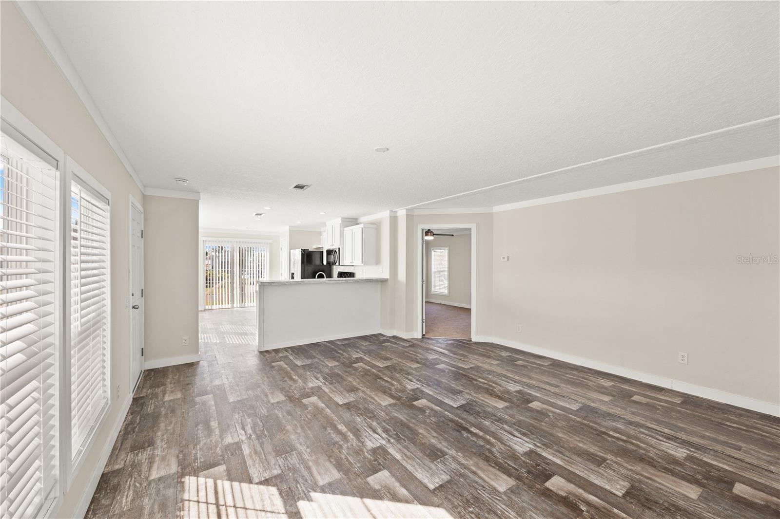 MOBILE GARDENS - Residential