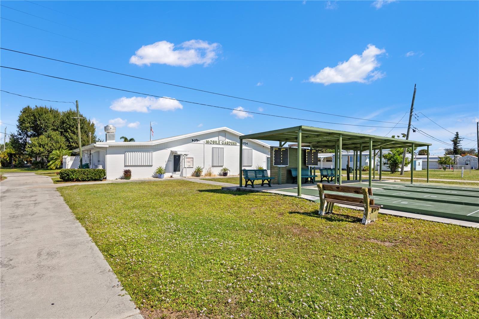 MOBILE GARDENS - Residential