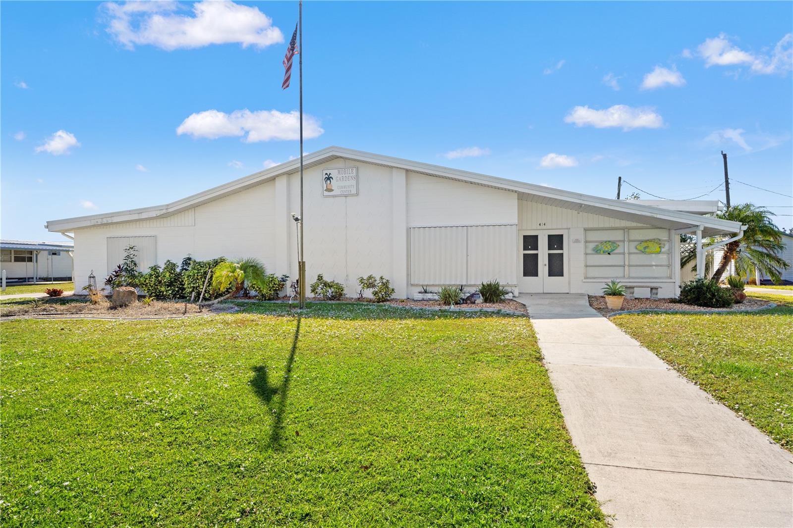 MOBILE GARDENS - Residential