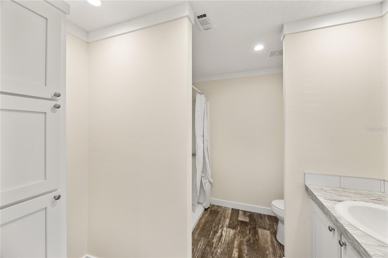 MOBILE GARDENS - Residential