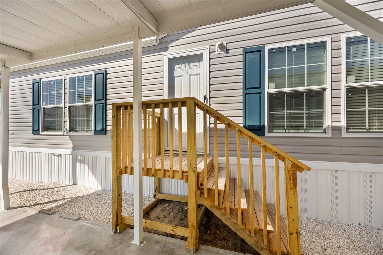 MOBILE GARDENS - Residential