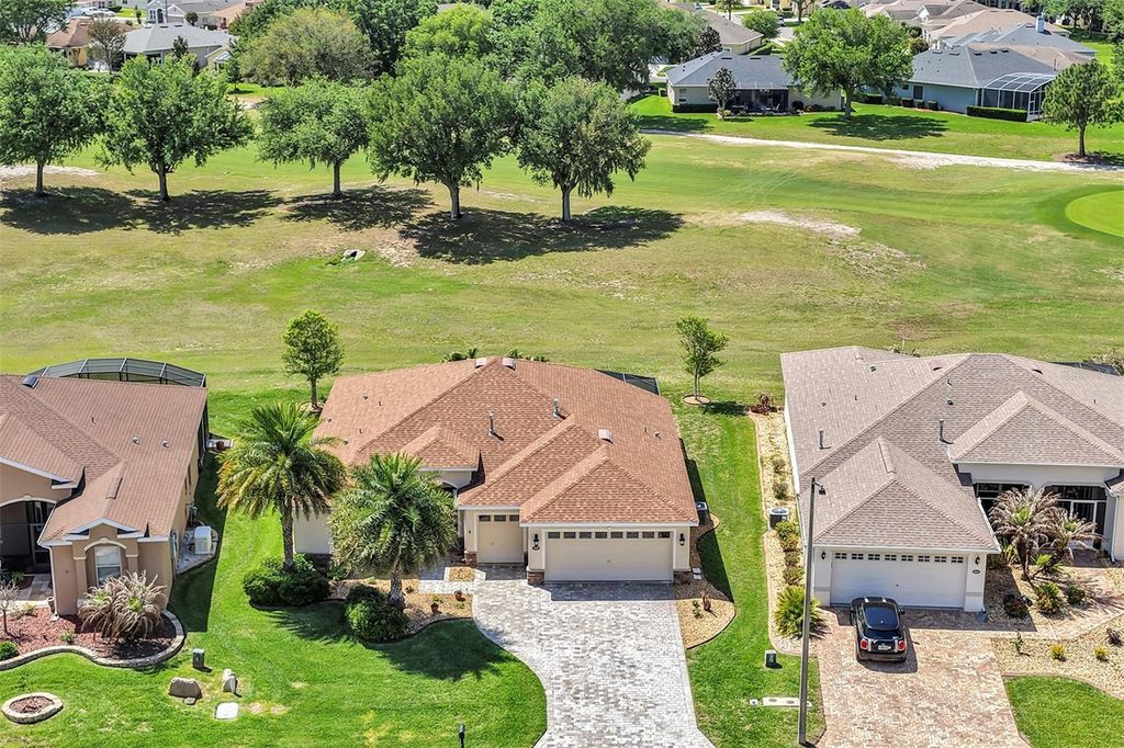 Photo of 3518 Arlington Ridge Boulevard, Leesburg, FL 34748 (MLS # G5111031)