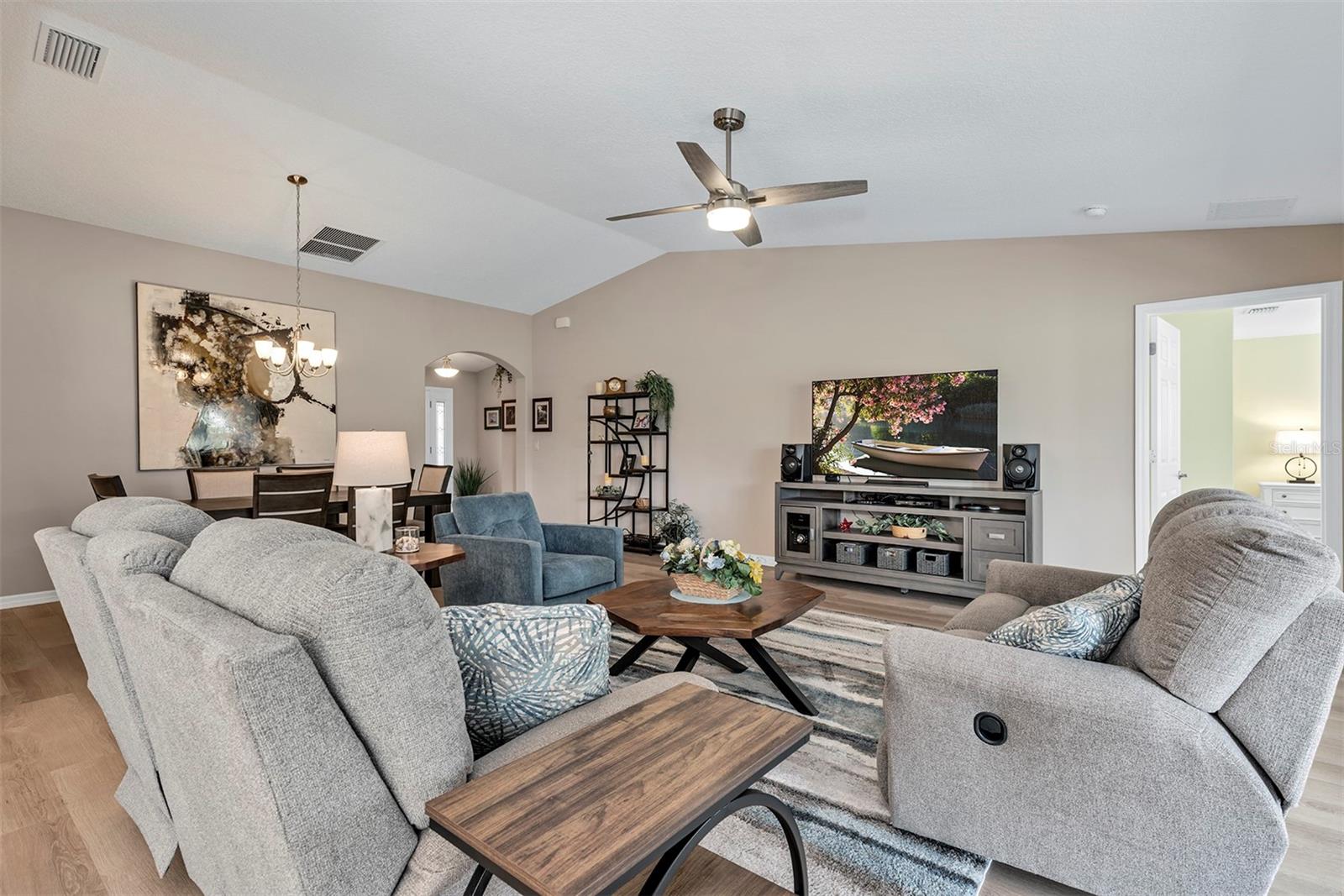 LEESBURG ARLINGTON RIDGE PH 02 - Residential