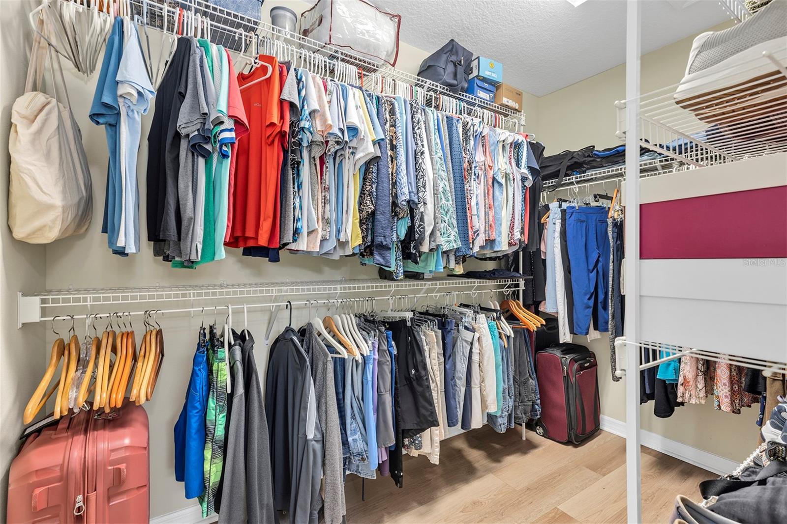 LEESBURG ARLINGTON RIDGE PH 02 - Residential