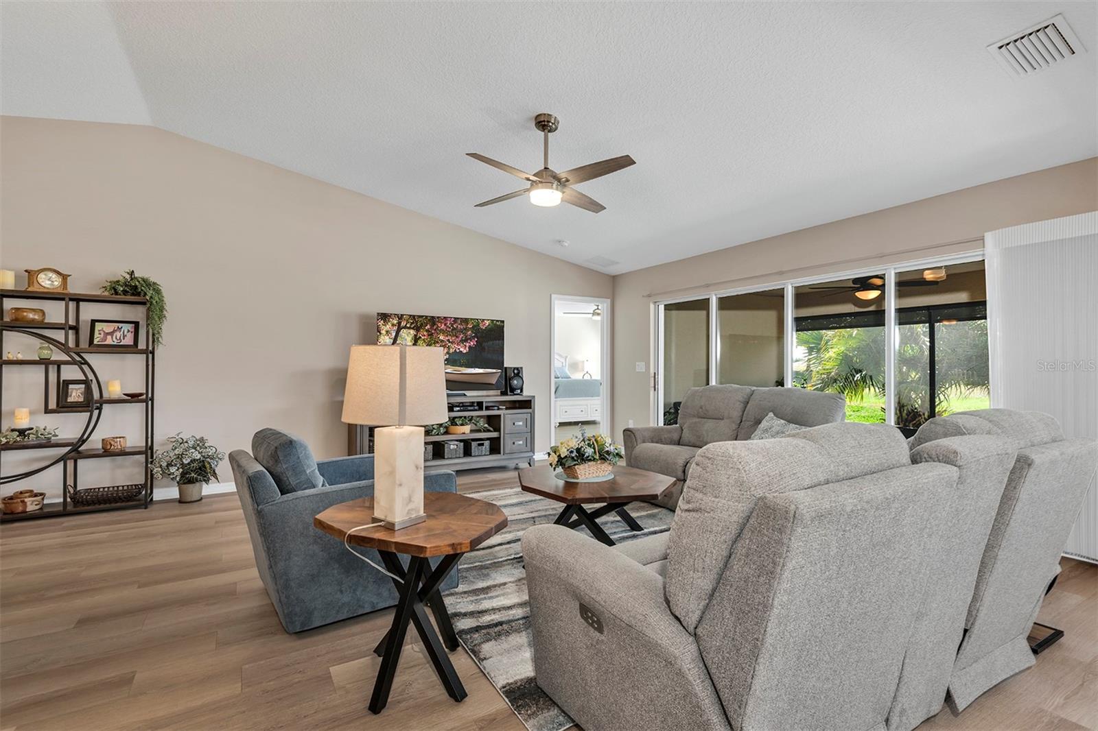 LEESBURG ARLINGTON RIDGE PH 02 - Residential