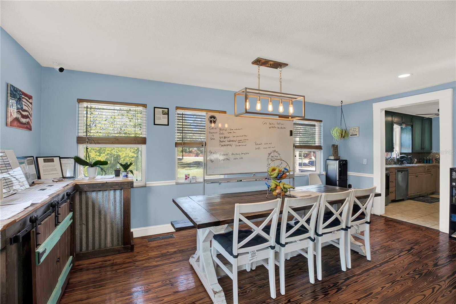 GOLDEN ACRES - Residential