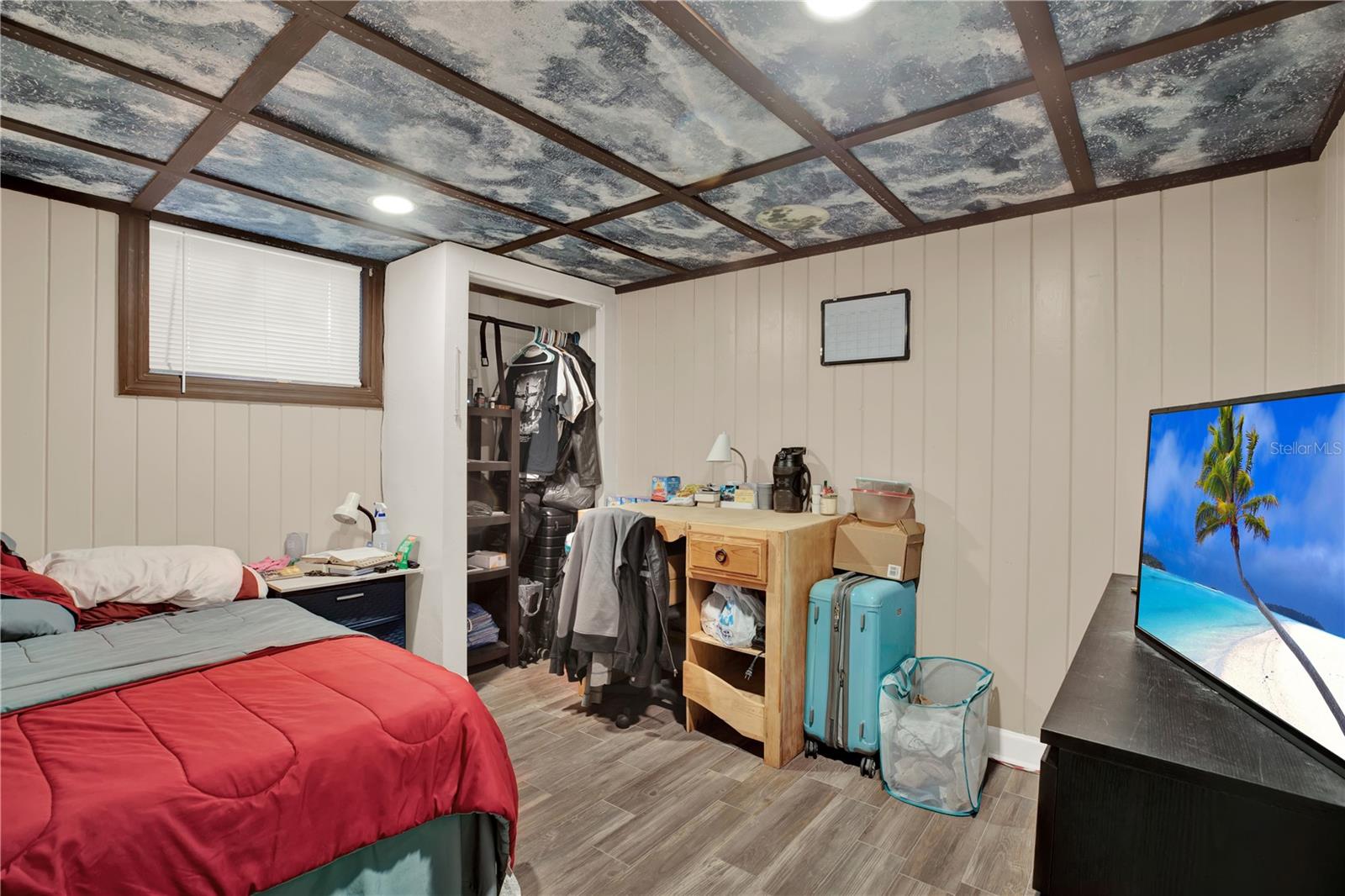 GOLDEN ACRES - Residential