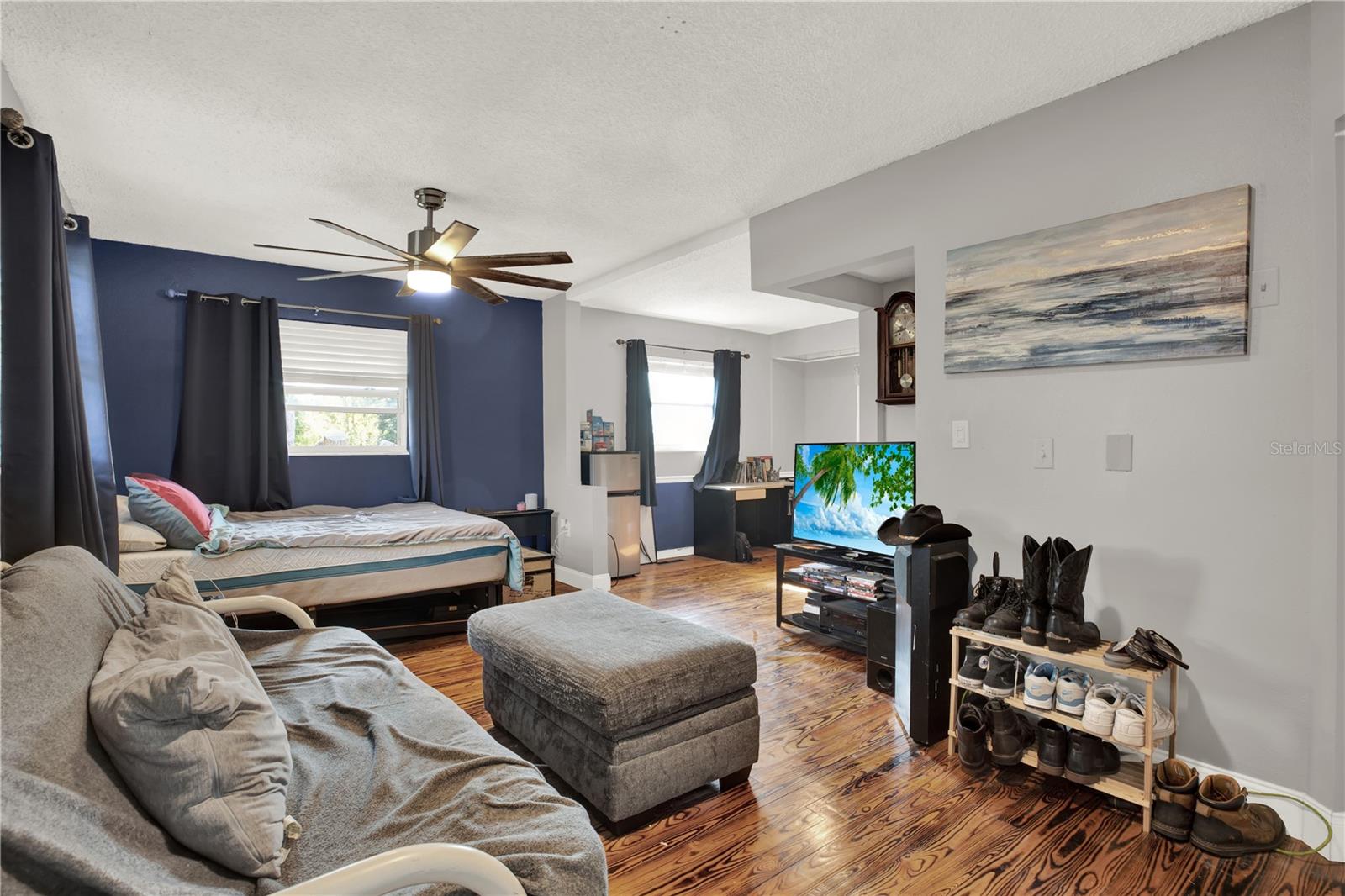 GOLDEN ACRES - Residential