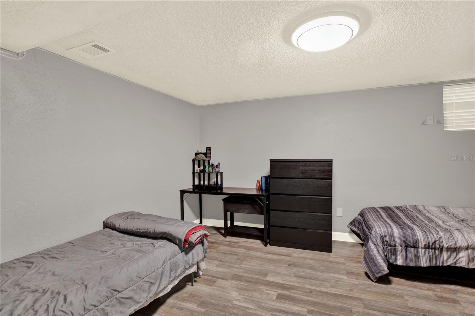 GOLDEN ACRES - Residential