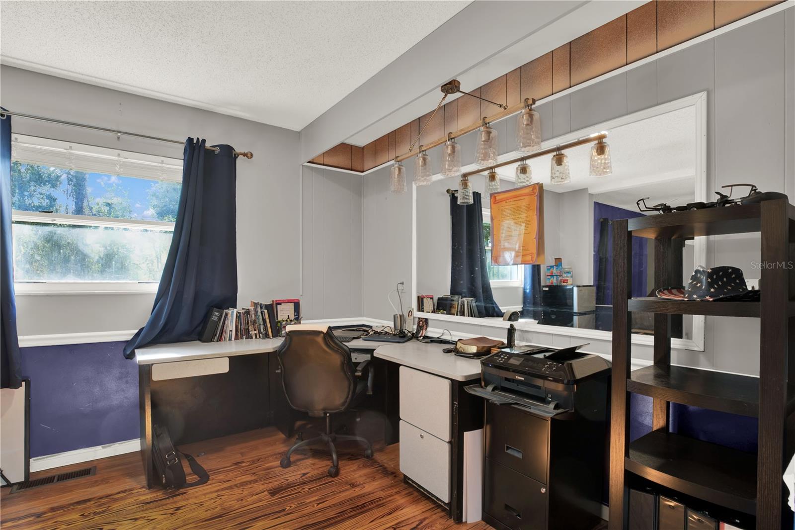 GOLDEN ACRES - Residential