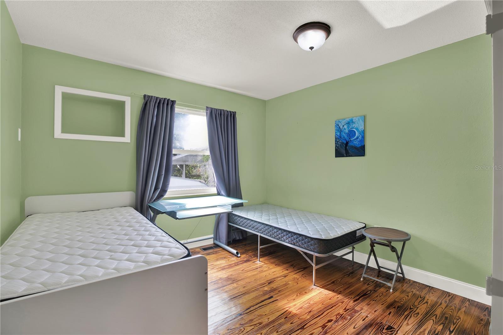 GOLDEN ACRES - Residential