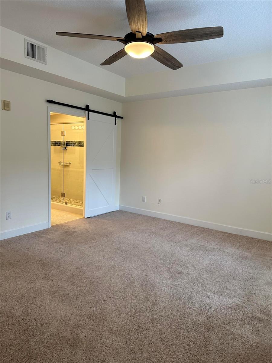 ARTISAN CLUB CONDO PH 2 - Residential