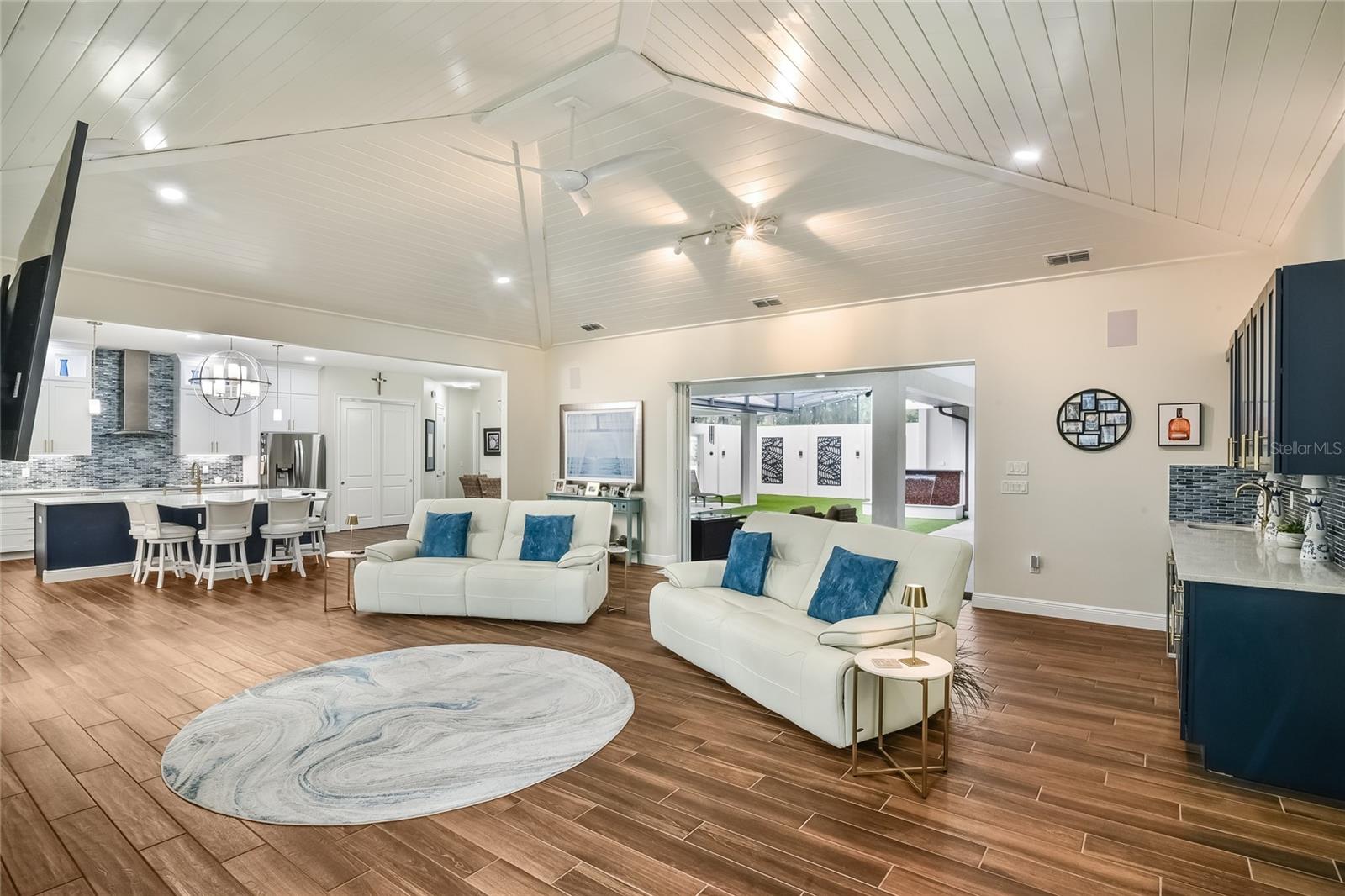 1715 SW 27 TH PLACE