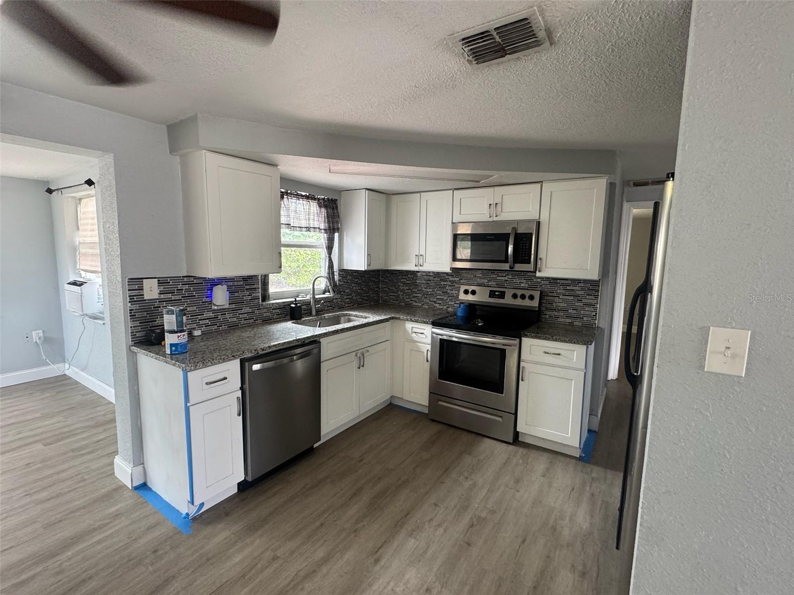 HOLIDAY LAKE ESTATES - Residential
