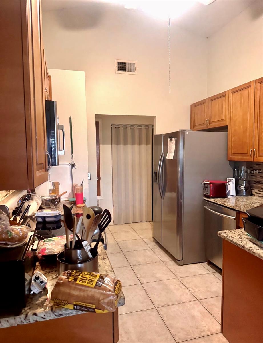 WHISPER LAKES UNIT 7 - Residential Lease