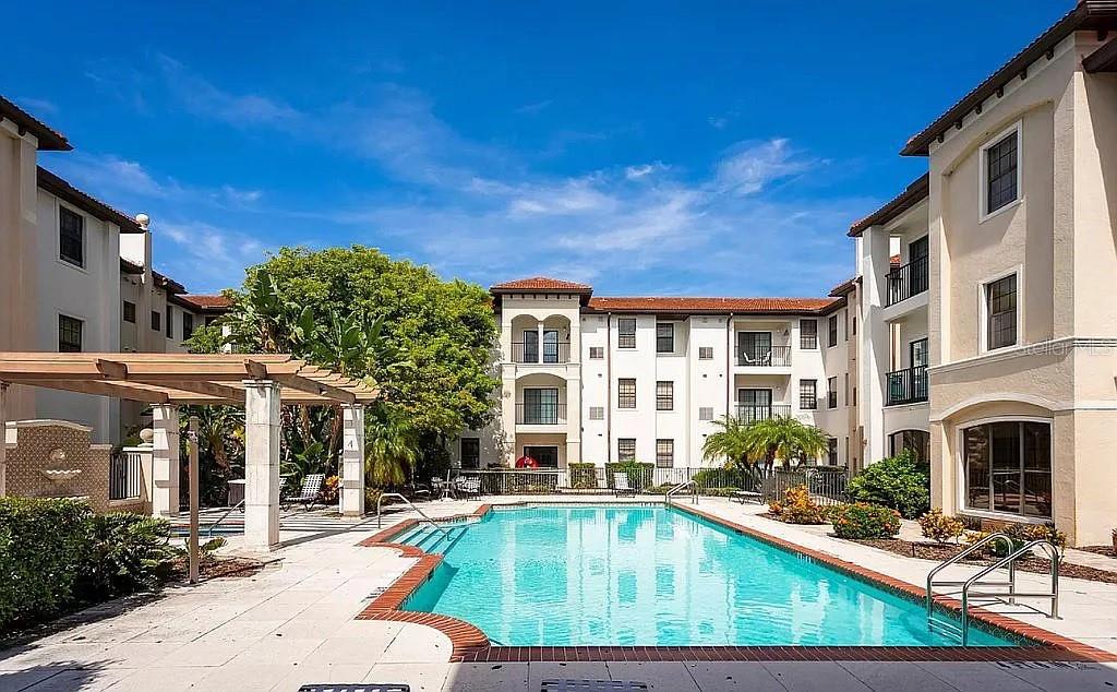 REGISTRY/MICHIGAN PARK CONDO - Residential Lease