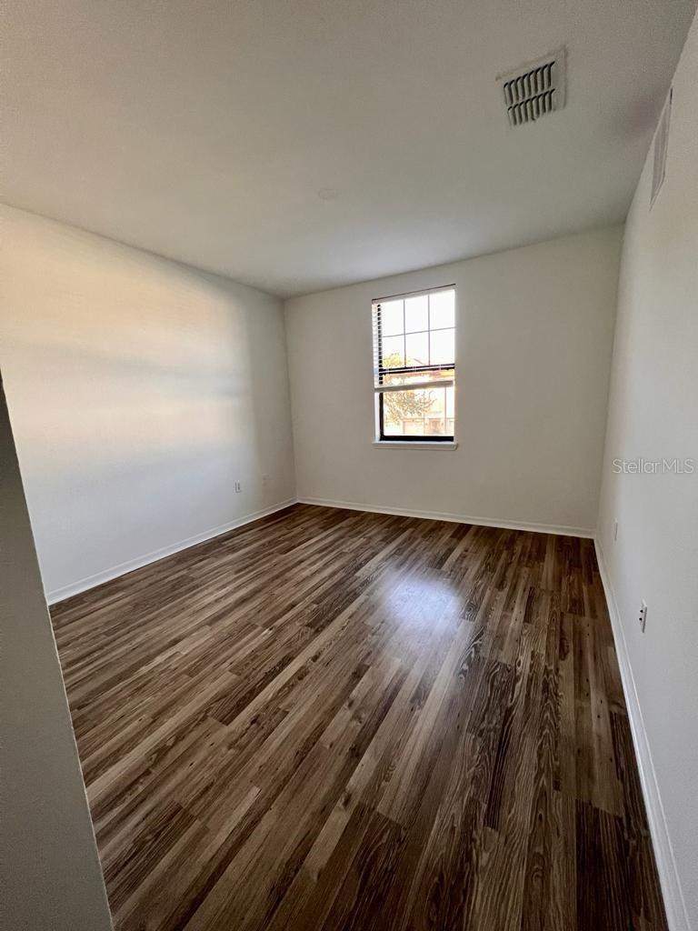 REGISTRY/MICHIGAN PARK CONDO - Residential Lease