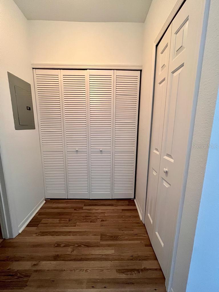 REGISTRY/MICHIGAN PARK CONDO - Residential Lease