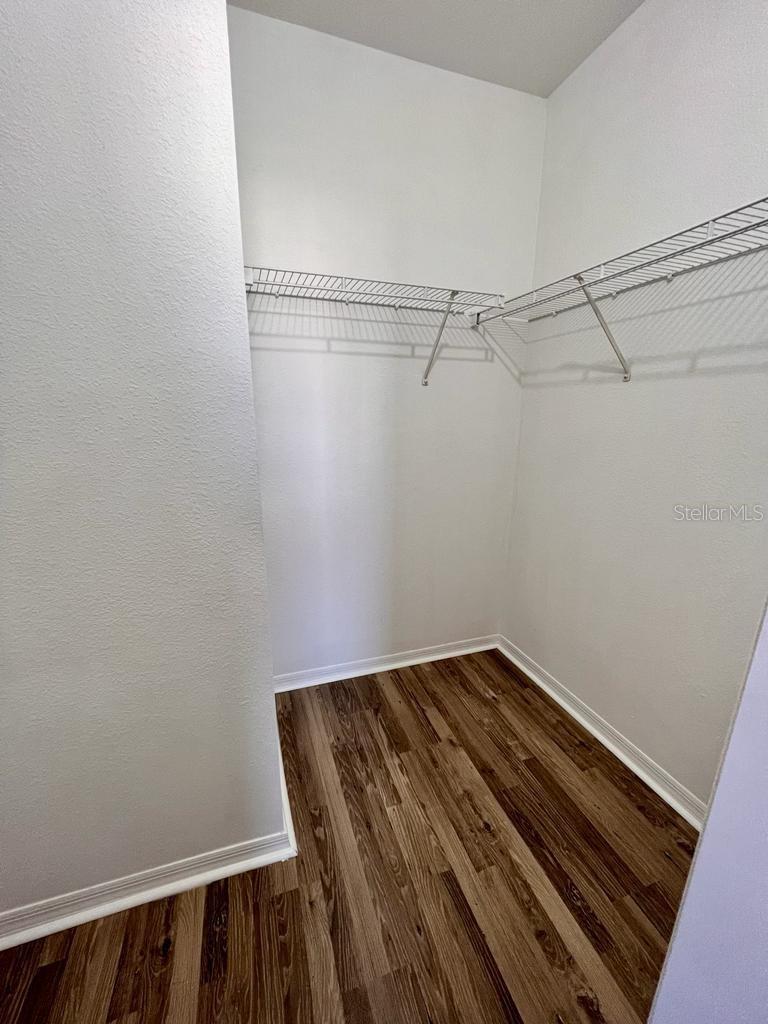 REGISTRY/MICHIGAN PARK CONDO - Residential Lease