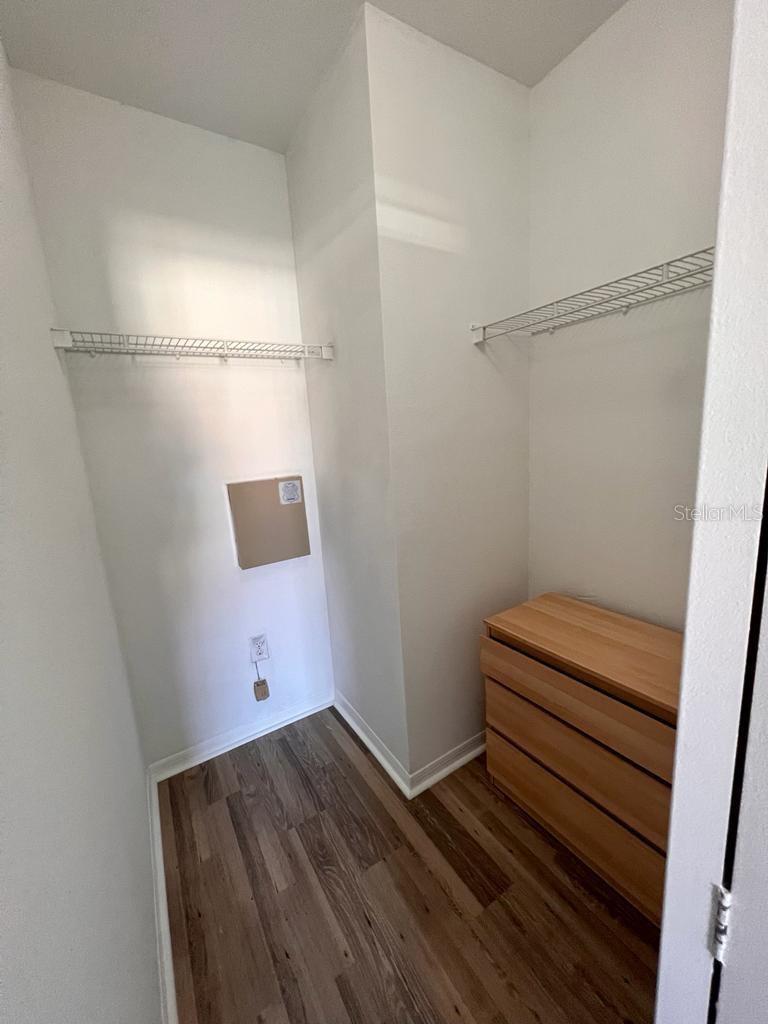 REGISTRY/MICHIGAN PARK CONDO - Residential Lease