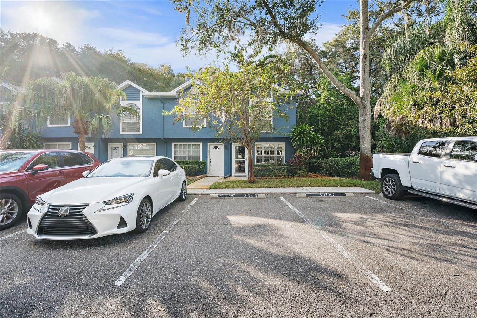 FOX CHASE TWNHMS UNI - Residential