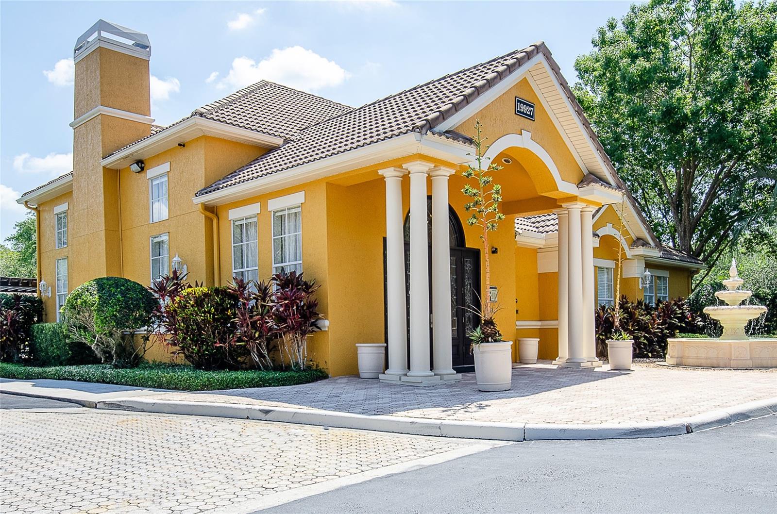 MIRABELLA - Residential