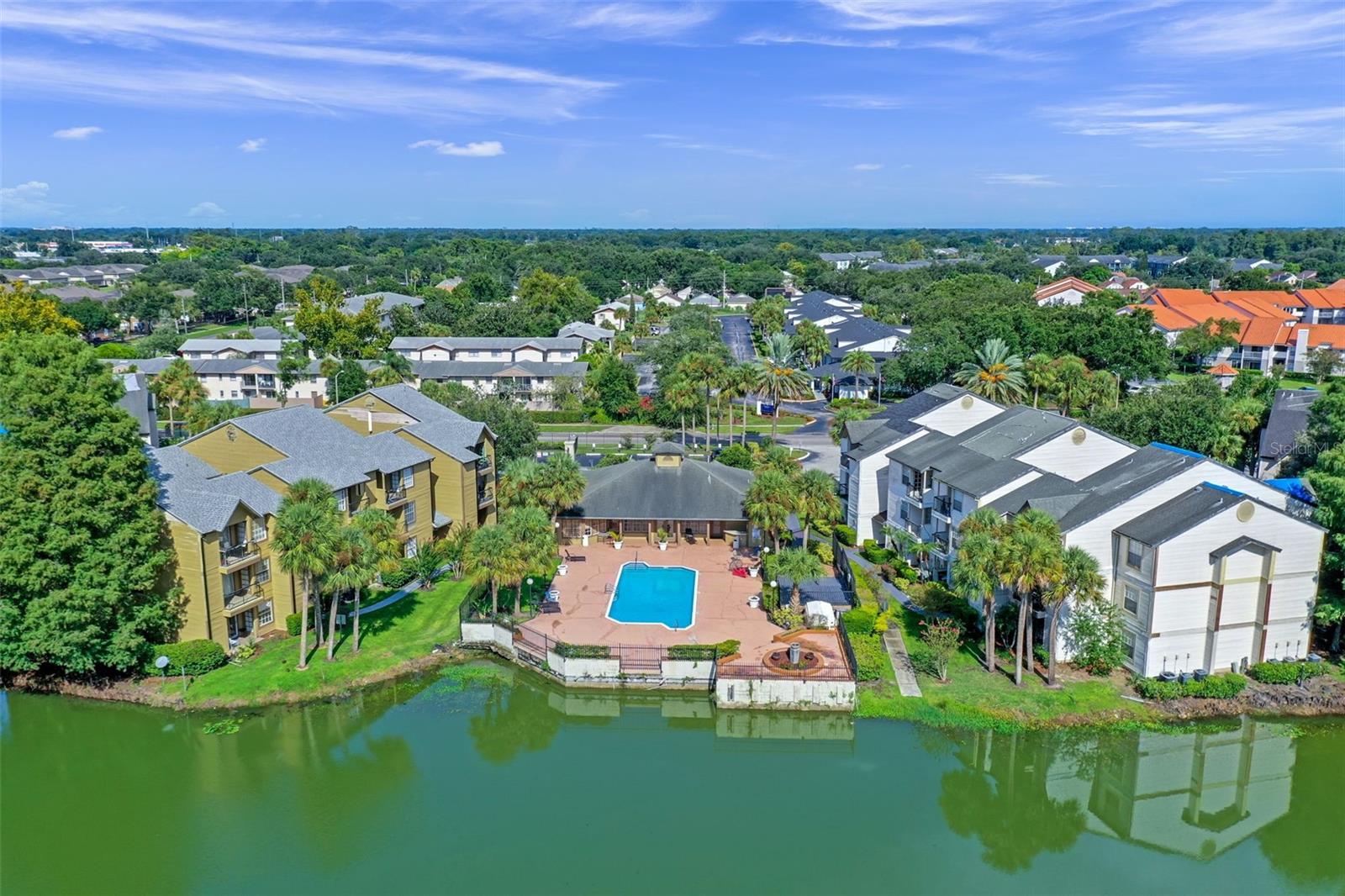 Affordable & Convenient Orlando Living!
Discover this charming 1-bedroom, 1-bath condo offering 526 sq ft of efficient living space in a prime Orlando location. Perfect for first-time buyers, downsizers, or investors, this home provides both comfort and convenience.
Step inside to a bright, open floor plan that maximizes space. The living area flows seamlessly into the kitchen and dining nook, making it easy to relax or entertain. The bedroom offers ample natural light and a cozy retreat at the end of the day.
Enjoy the perks of low-maintenance condo living with community amenities. Conveniently located near major highways, shopping, dining, Downtown Orlando, Disney, and just a short drive to Universal Studios!