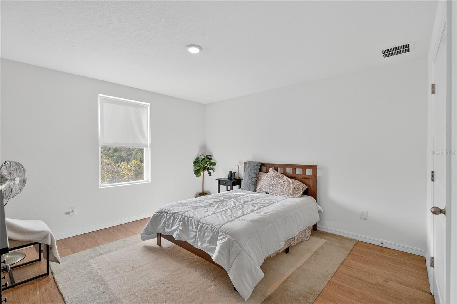 HAMPTON OAKS - Residential