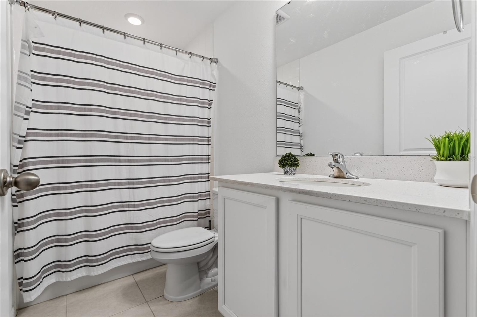 HAMPTON OAKS - Residential