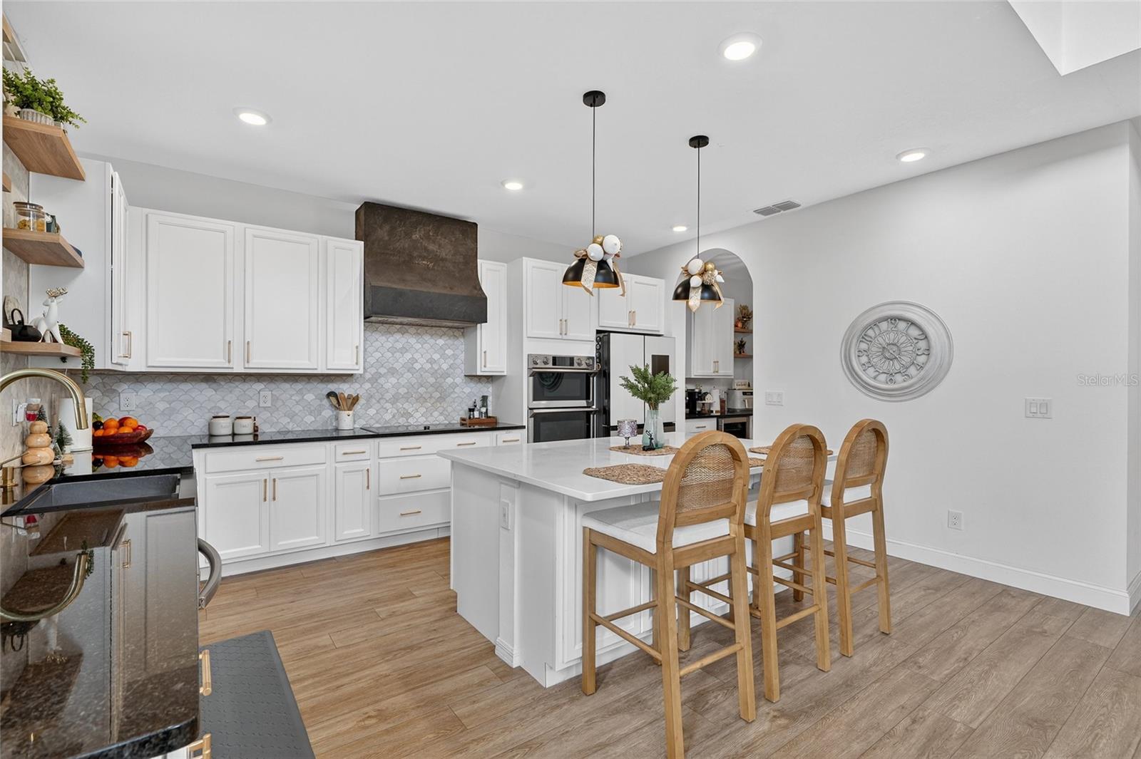 HAMPTON OAKS - Residential