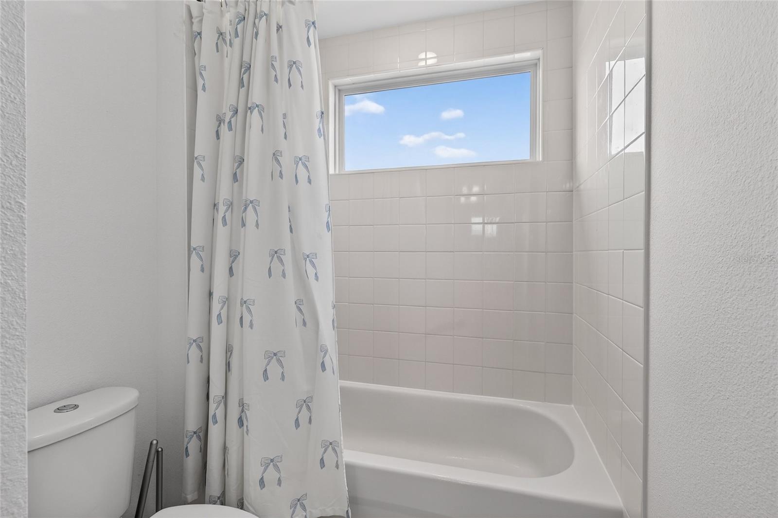 HAMPTON OAKS - Residential