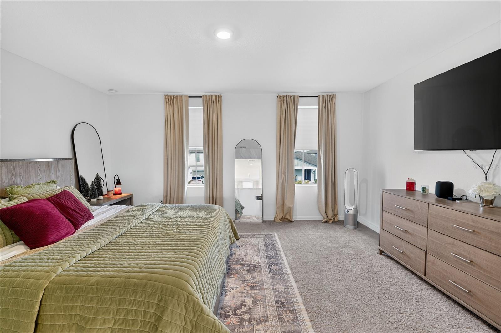 HAMPTON OAKS - Residential