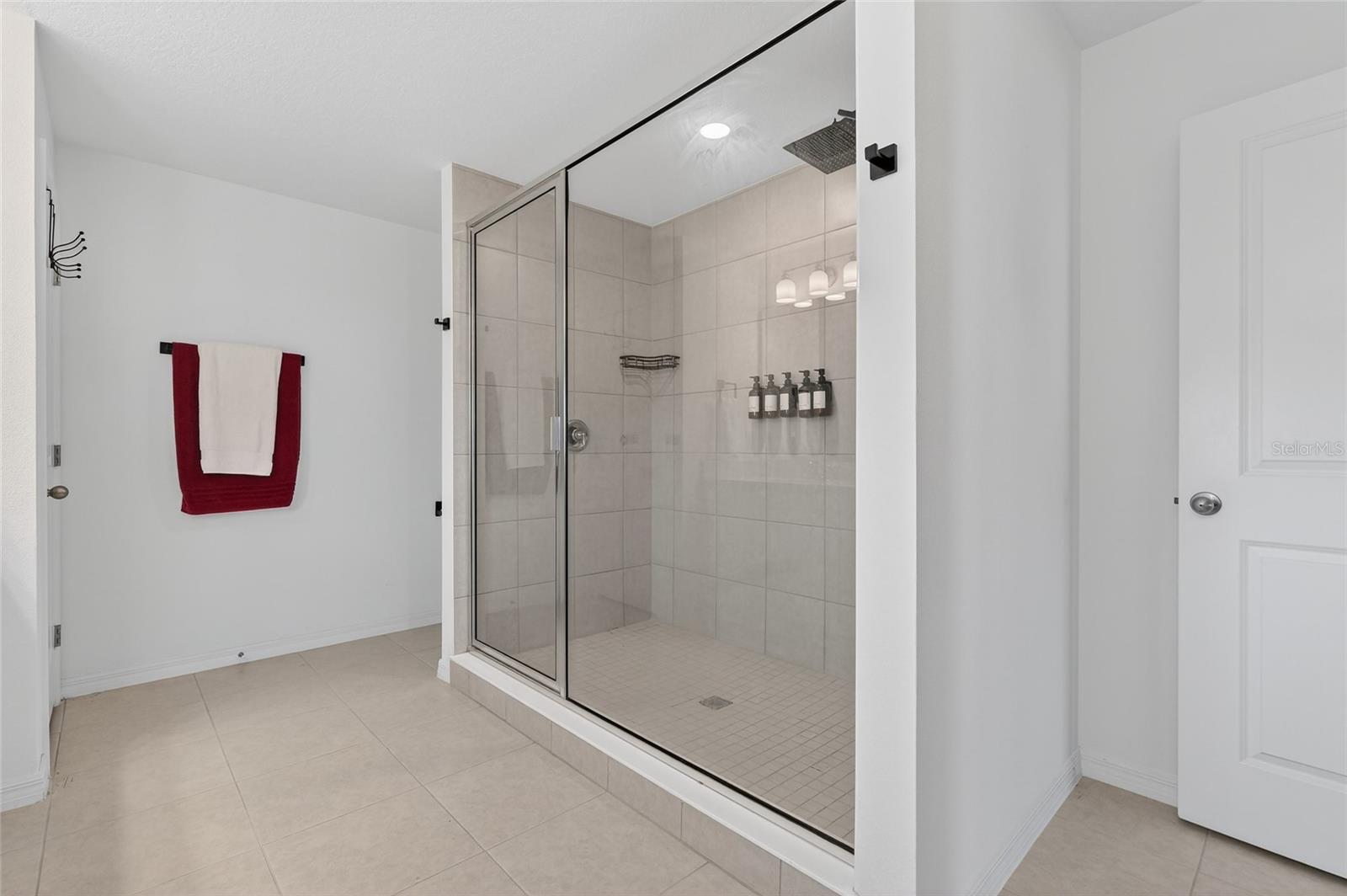 HAMPTON OAKS - Residential