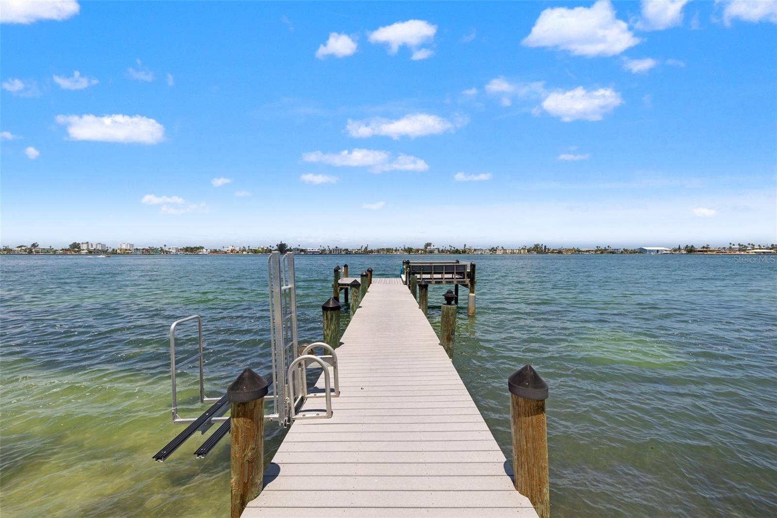 FLAMINGO BAY CLUB CO - Residential