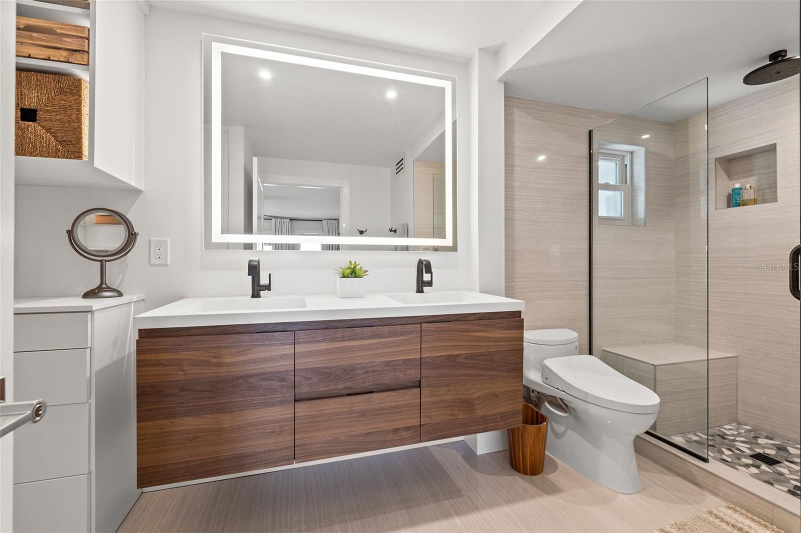 FLAMINGO BAY CLUB CO - Residential